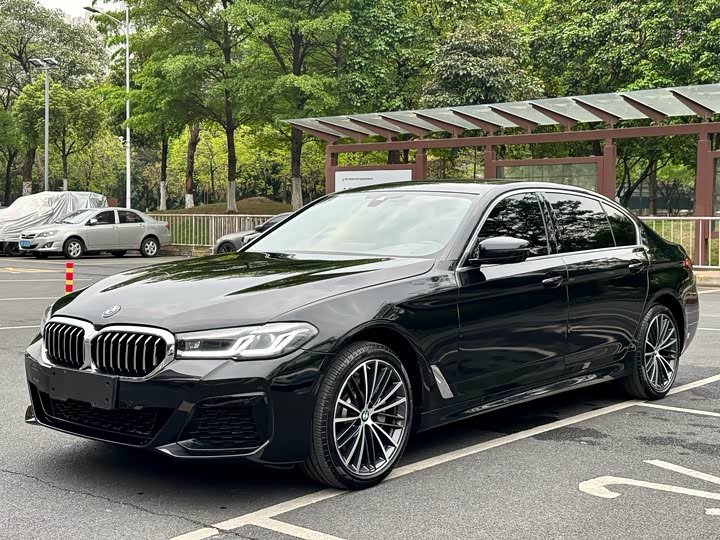 Фото 1 - BMW 5 Series