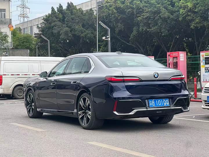 BMW 7 Series 2023 2023款 740Li 尊享型 M运动套装