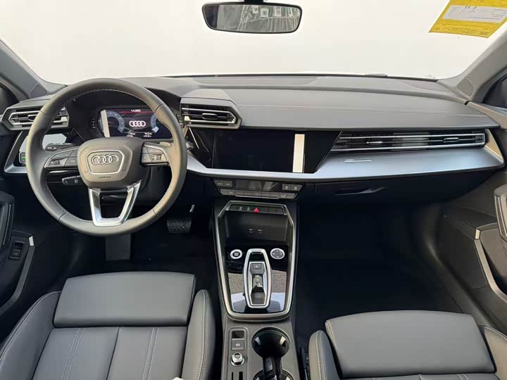 Audi A3 2026 2026款 A3L Limousine 35TFSI 飞驰悦享型