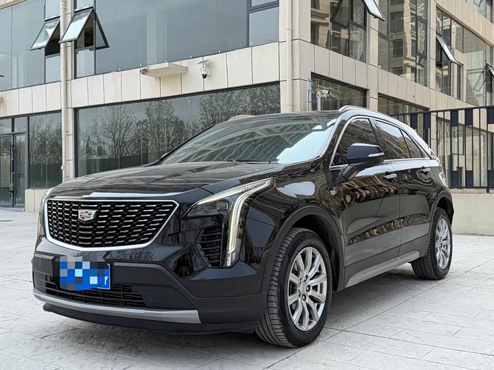 Фото 1 - Cadillac XT4