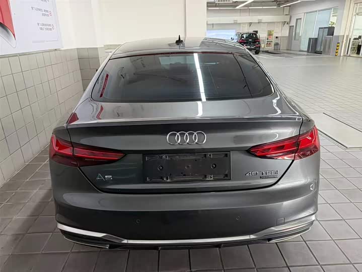 Фото 5 - Audi A5