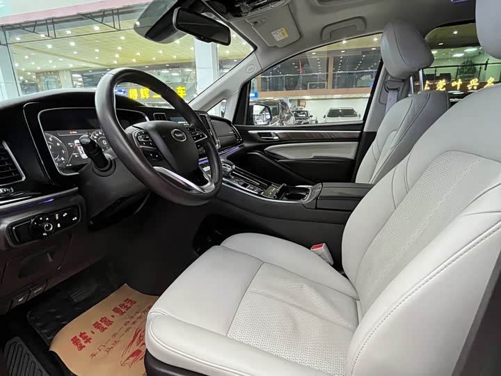 Zdjęcie 4 - GAC Trumpchi M8
