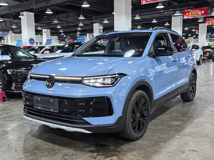 Фото 2 - Volkswagen Tharu
