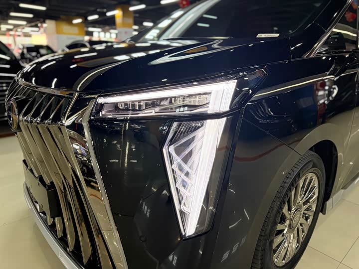 GAC Trumpchi M8 2025 2025款 宗师系列 超级混动版