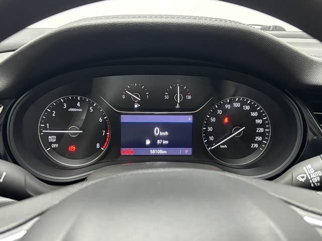 Zdjęcie 9 - Buick Regal