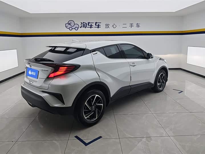 Toyota C-HR 2023 2023款 2.0L 豪华版