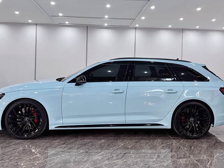 Audi RS 4 2024 2024款 RS4 Avant 燃擎版