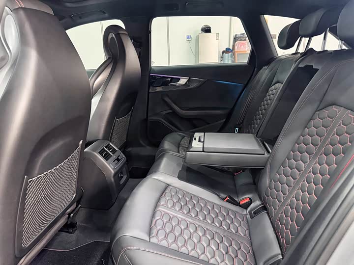 Audi RS 4 2024 2024款 RS4 Avant 燃擎版