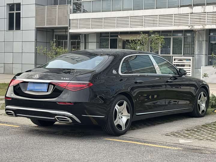 Zdjęcie 6 - Mercedes-Benz Maybach S-Class