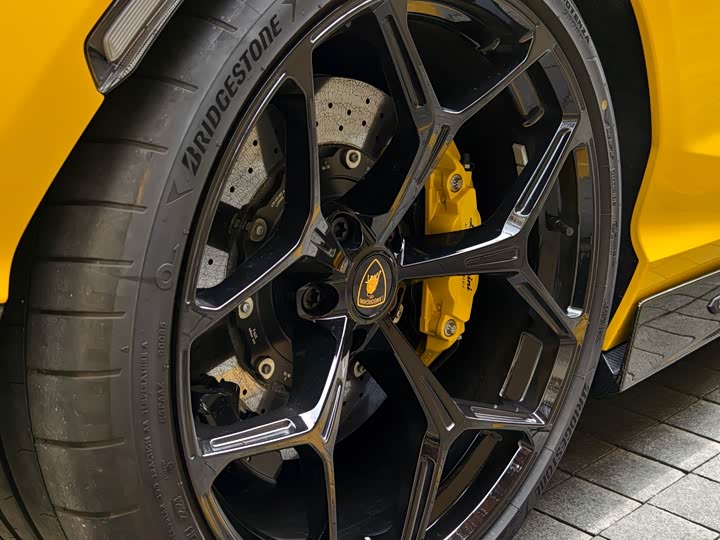 Lamborghini Revuelto 2023 2023款 6.5L PHEV标准版