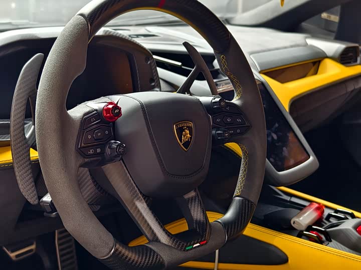 Lamborghini Revuelto 2023 2023款 6.5L PHEV标准版