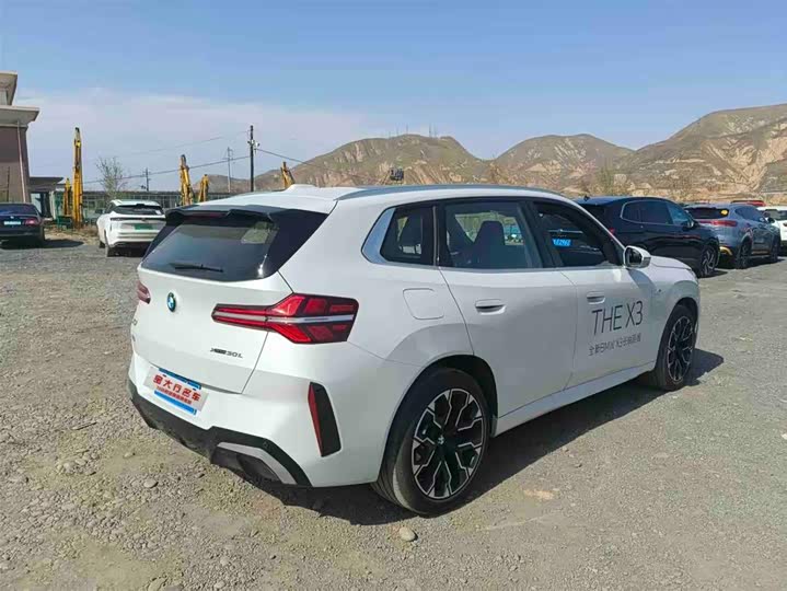 BMW X3 2025 2025款 xDrive30L 尊享型 M运动套装