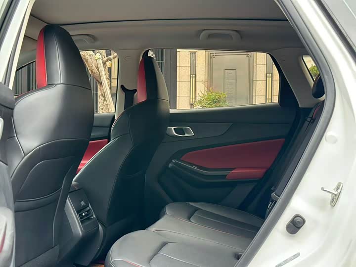 Zdjęcie 6 - Changan CS55 Plus