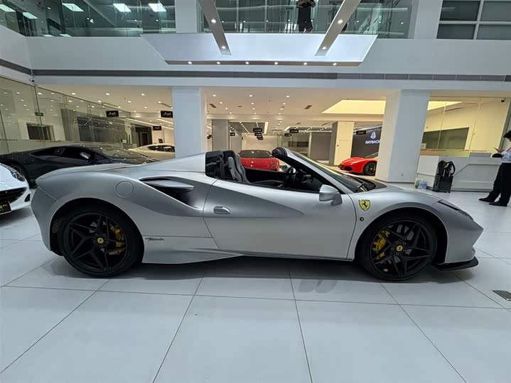 Ferrari F8 2020 2020款 Spider 3.9T V8