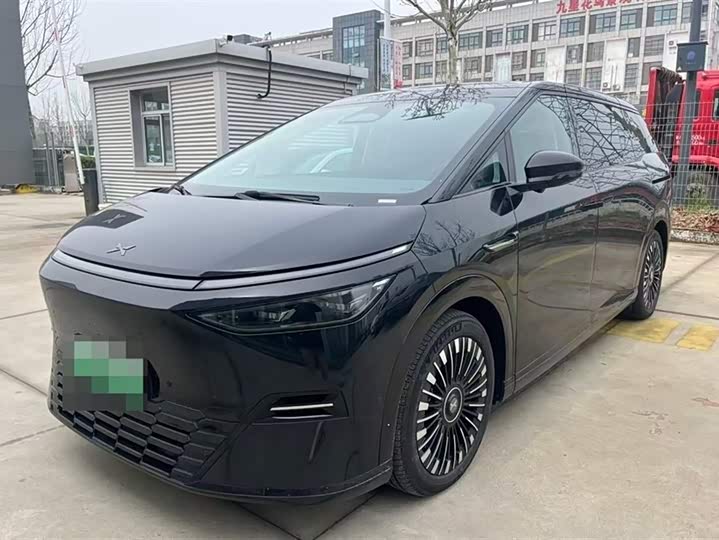 XPeng X9 2025 2025款 纯电 740超长续航 Max