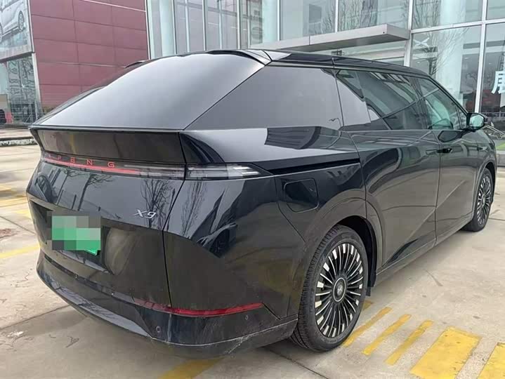 XPeng X9 2025 2025款 纯电 740超长续航 Max