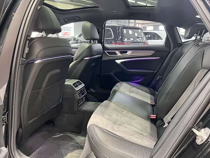 Zdjęcie 9 - Audi A6L