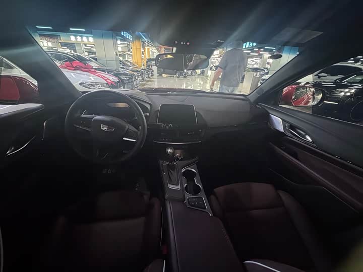 2023 Cadillac CT4