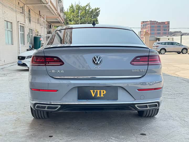 Фото 8 - Volkswagen CC