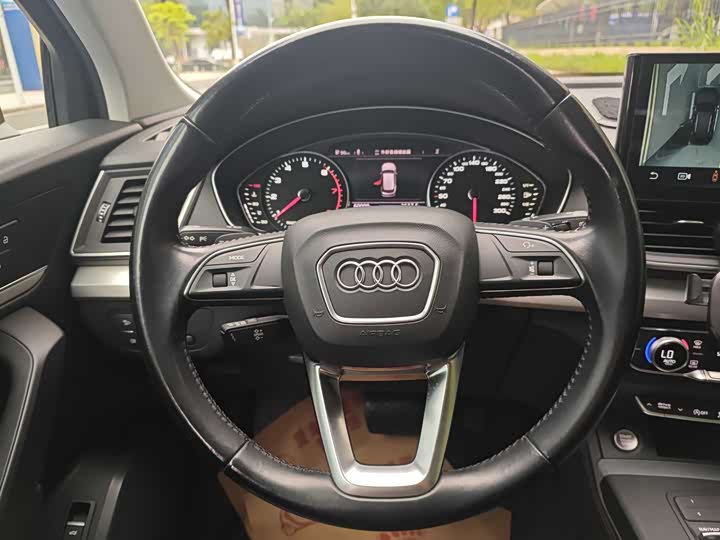 Audi Q5L 2020 2020款 改款 40 TFSI 荣享时尚型
