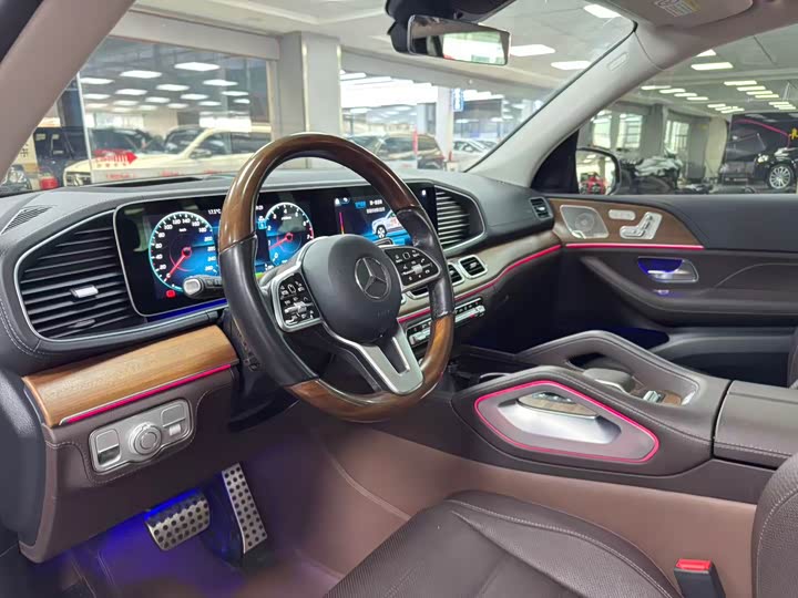 Mercedes-Benz GLS-Class 2023 2023款 GLS 450 4MATIC 豪华型