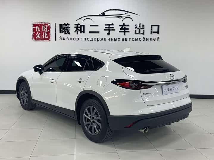 Photo 6 - Mazda CX-4