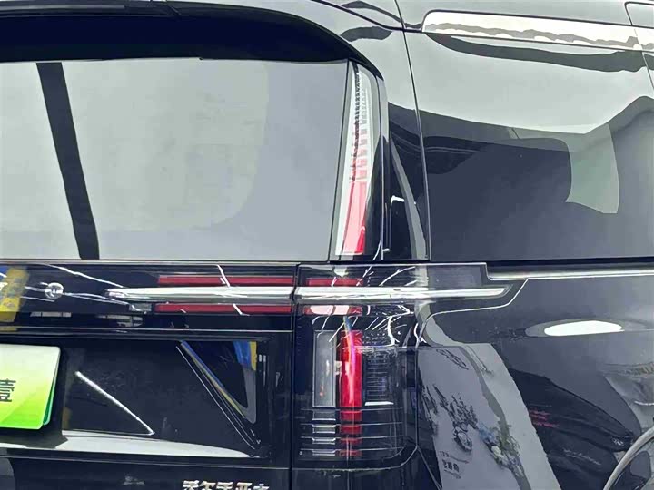Volvo EM90 2025 2025款 Ultra 六座