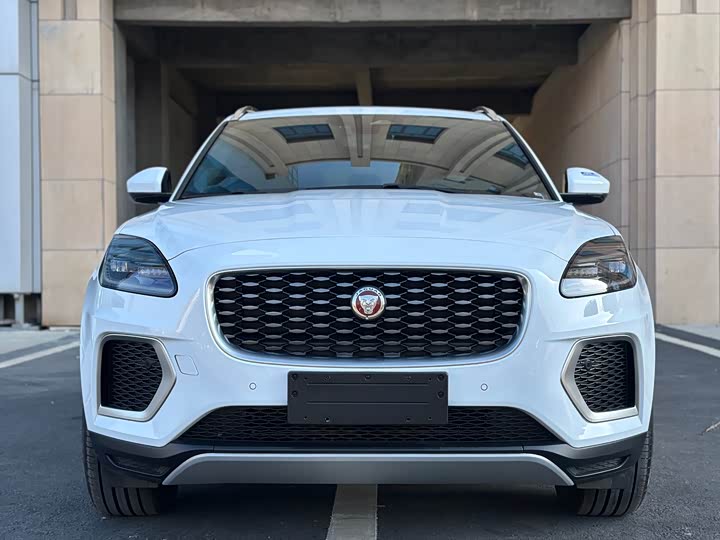 Jaguar E-Pace 2024 2024款 进取运动版 R-DYNAMIC S