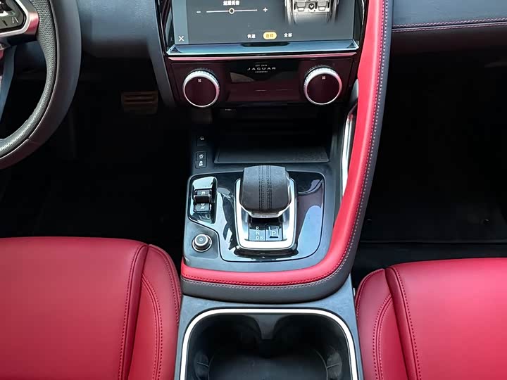 Jaguar E-Pace 2024 2024款 进取运动版 R-DYNAMIC S