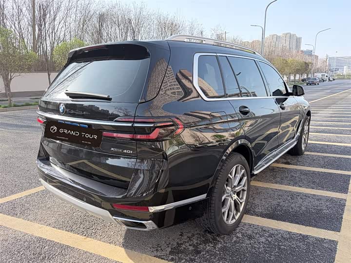 Zdjęcie 4 - BMW X7