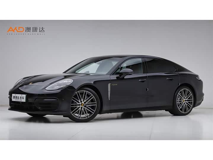 Фото 1 - Porsche Panamera Hybrid