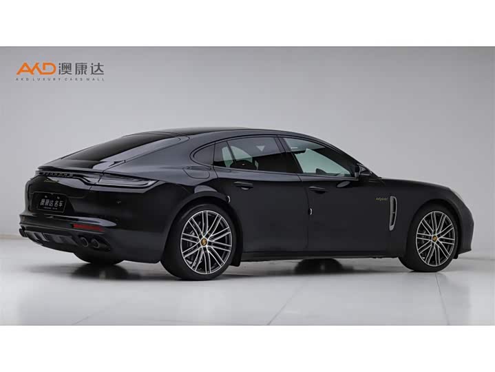 Фото 3 - Porsche Panamera Hybrid