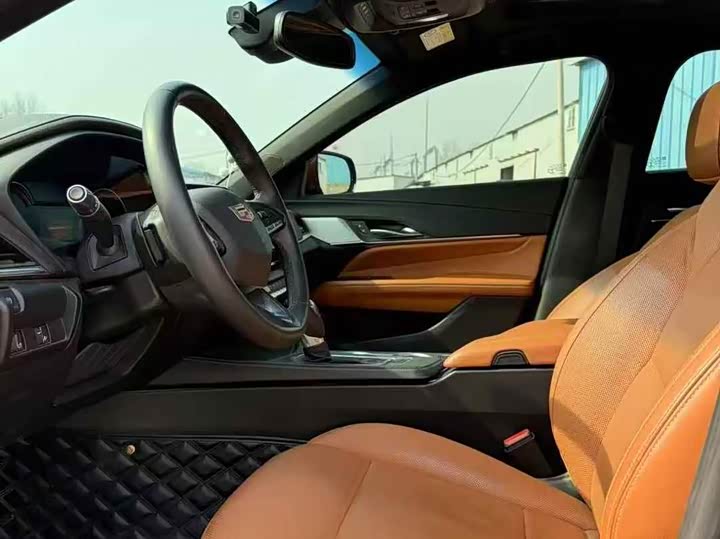 Фото 4 - Cadillac CT4