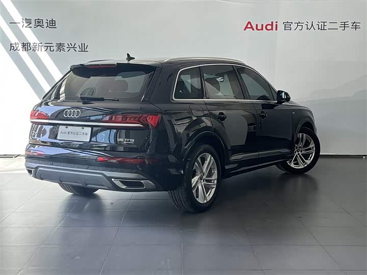 Audi Q7 2021 2021款 55 TFSI quattro S line运动型
