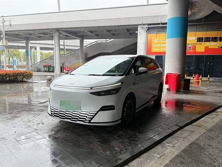XPeng X9 2025 2025款 纯电 740超长续航 Max