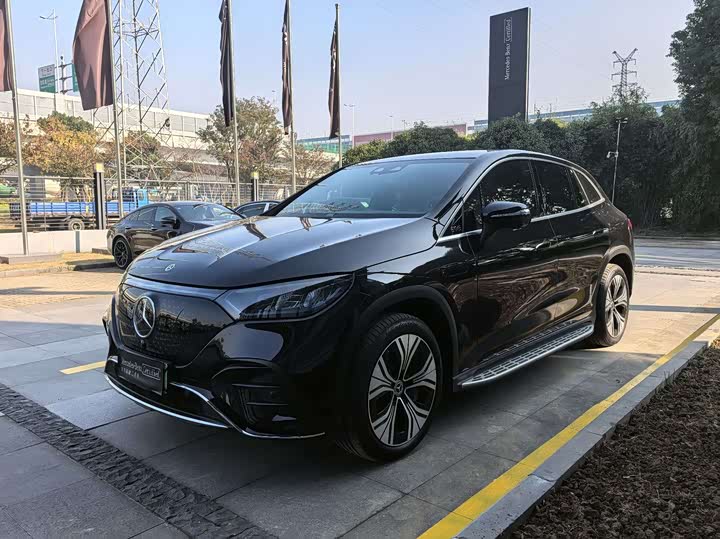 Mercedes-Benz EQE SUV 2026 2026款 500 4MATIC 先锋版