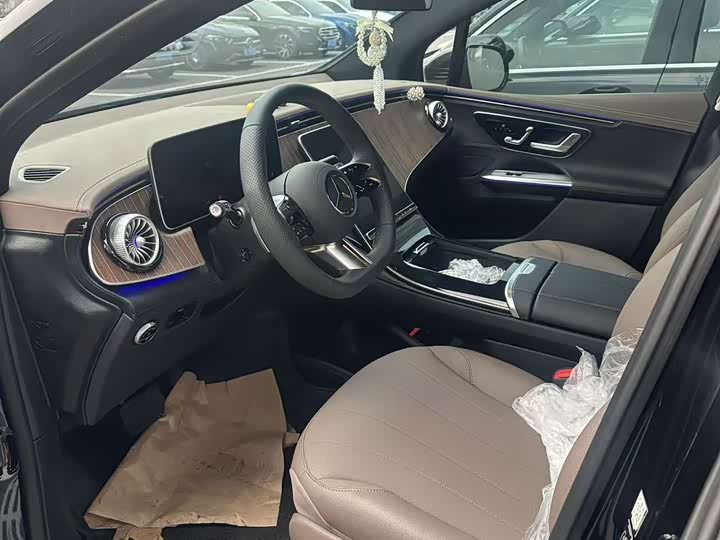 Mercedes-Benz EQE SUV 2026 2026款 500 4MATIC 先锋版