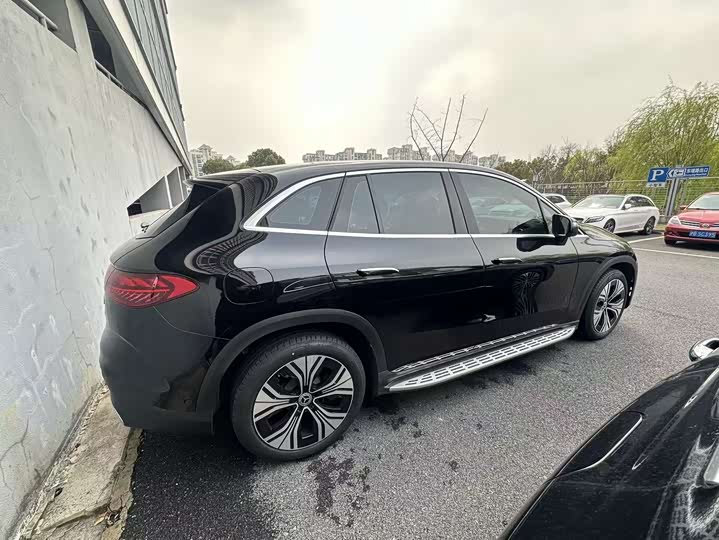 Mercedes-Benz EQE SUV 2026 2026款 500 4MATIC 先锋版