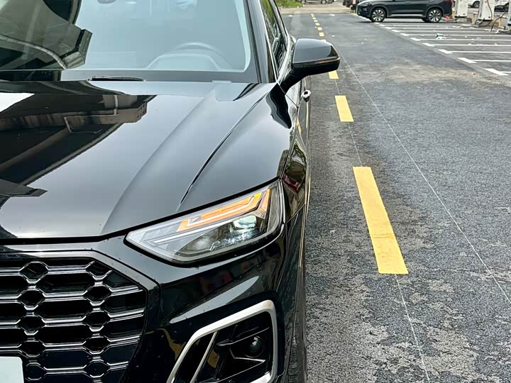 Фото 4 - Audi Q5L