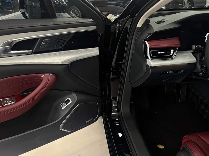 Фото 4 - Hongqi H5 Hybrid