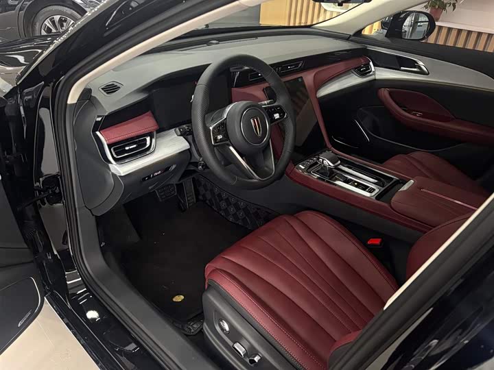 Фото 5 - Hongqi H5 Hybrid