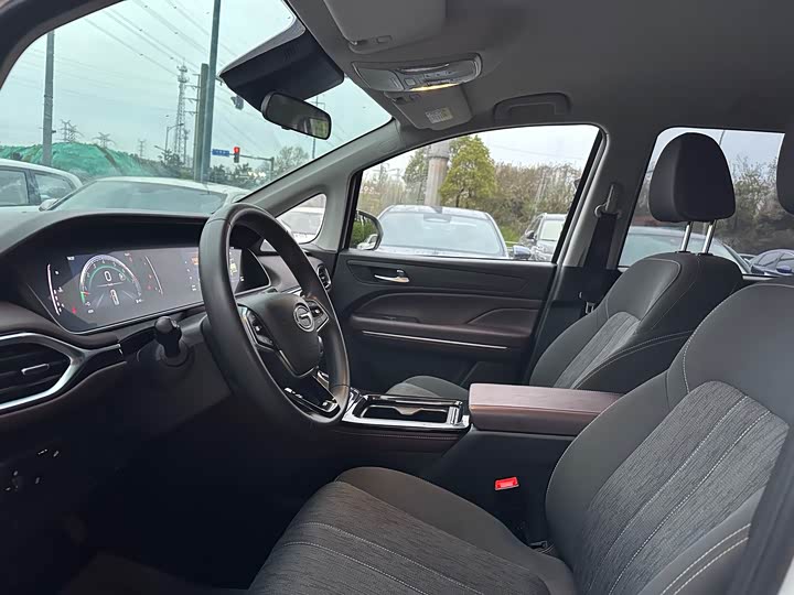 GAC Trumpchi M6 2023 2023款 PRO 270T DCT精英版