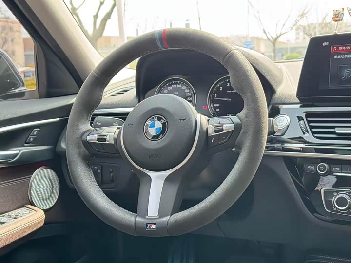 BMW 1 Series 2023 2023款 125i M运动曜夜版