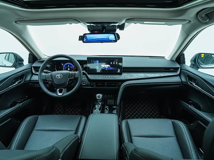Toyota Camry 2026 2026款 2.0GVP 豪华版