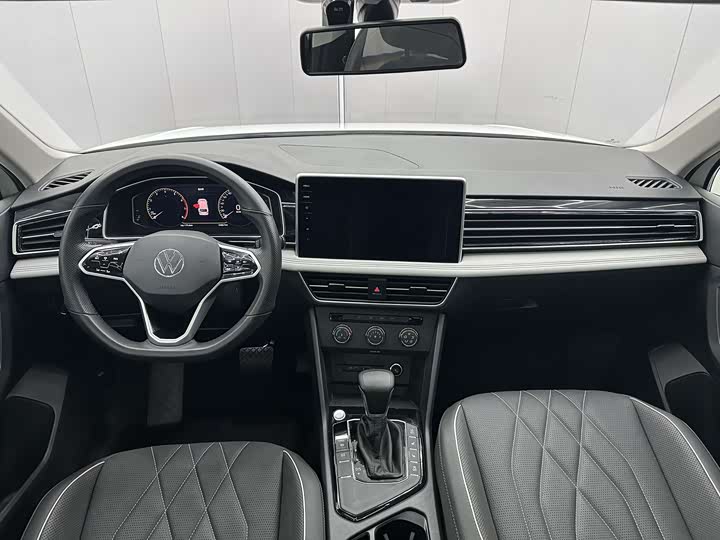 Фото 6 - Volkswagen Tiguan L Pro