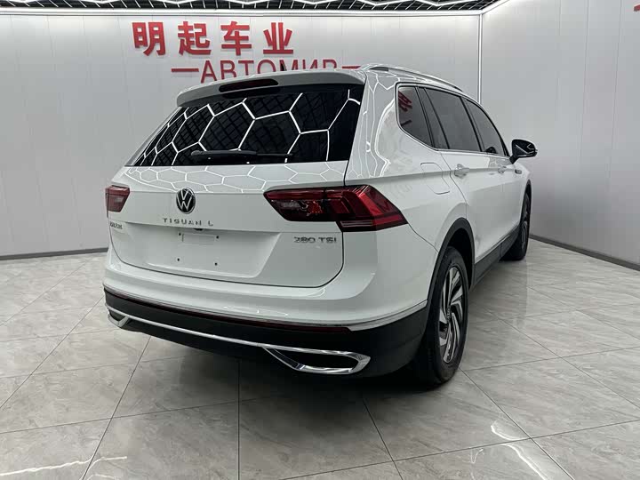 Фото 7 - Volkswagen Tiguan L Pro