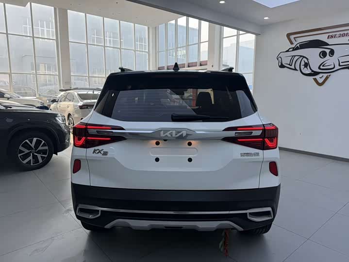 Фото 5 - Kia KX3