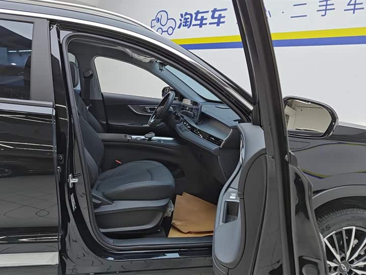 Chery Tiggo 8 Pro 2024 2024款 冠军版 290T 两驱闪耀版 5座