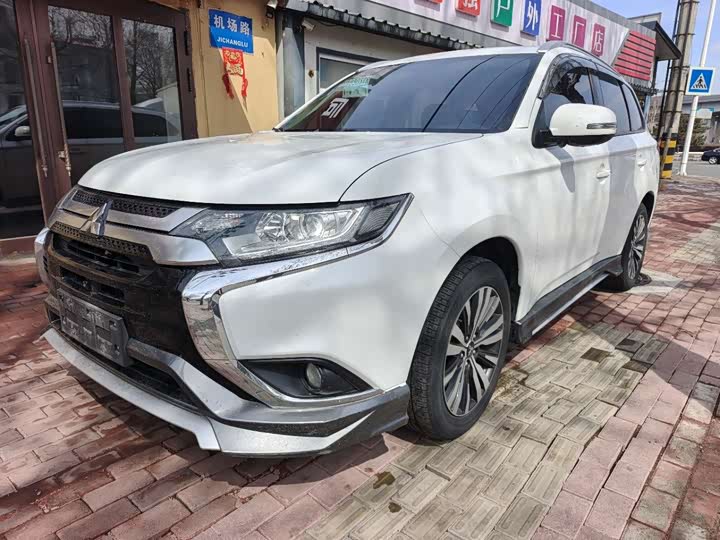 Mitsubishi Outlander 2020 2020款 2.0L 两驱畅享版 5座