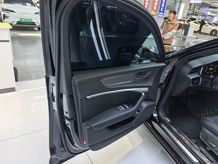 Audi A6L 2026 2026款 45 TFSI 臻选动感型